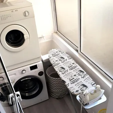 Vistas A La Ria Y Garaje En El Castro, Centro Vigo