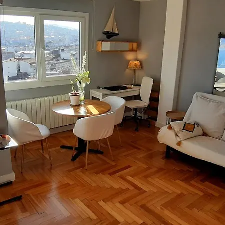 Vistas A La Ria Y Garaje En El Castro, Centro Vigo