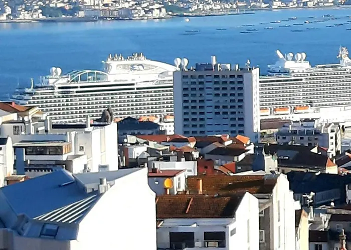 Appartement Vistas A La Ria Y Garaje En El Castro, Centro *