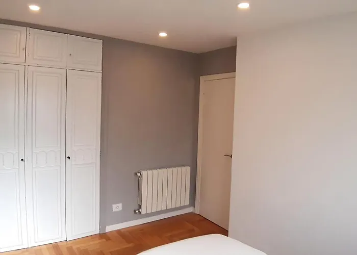 Vistas A La Ria Y Garaje En El Castro, Centro * Comarca de Vigo